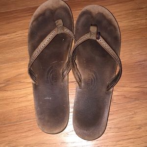 Rainbows size 7.5-8.5